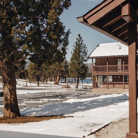 Vintage Lakeside Inn บิ๊กแบร์เลค ภายนอก รูปภาพ