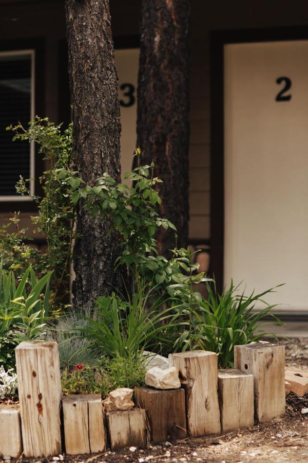 Vintage Lakeside Inn บิ๊กแบร์เลค ภายนอก รูปภาพ