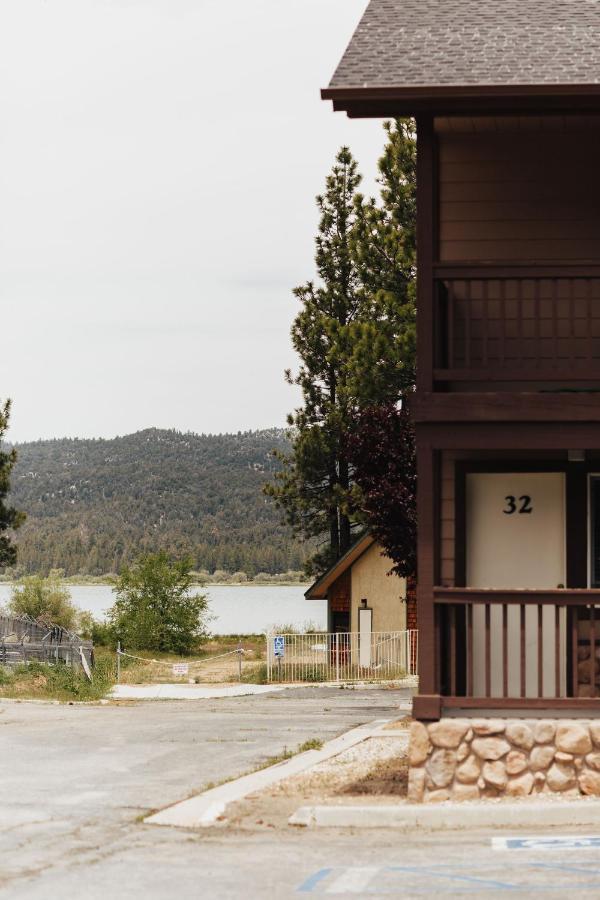 Vintage Lakeside Inn บิ๊กแบร์เลค ภายนอก รูปภาพ